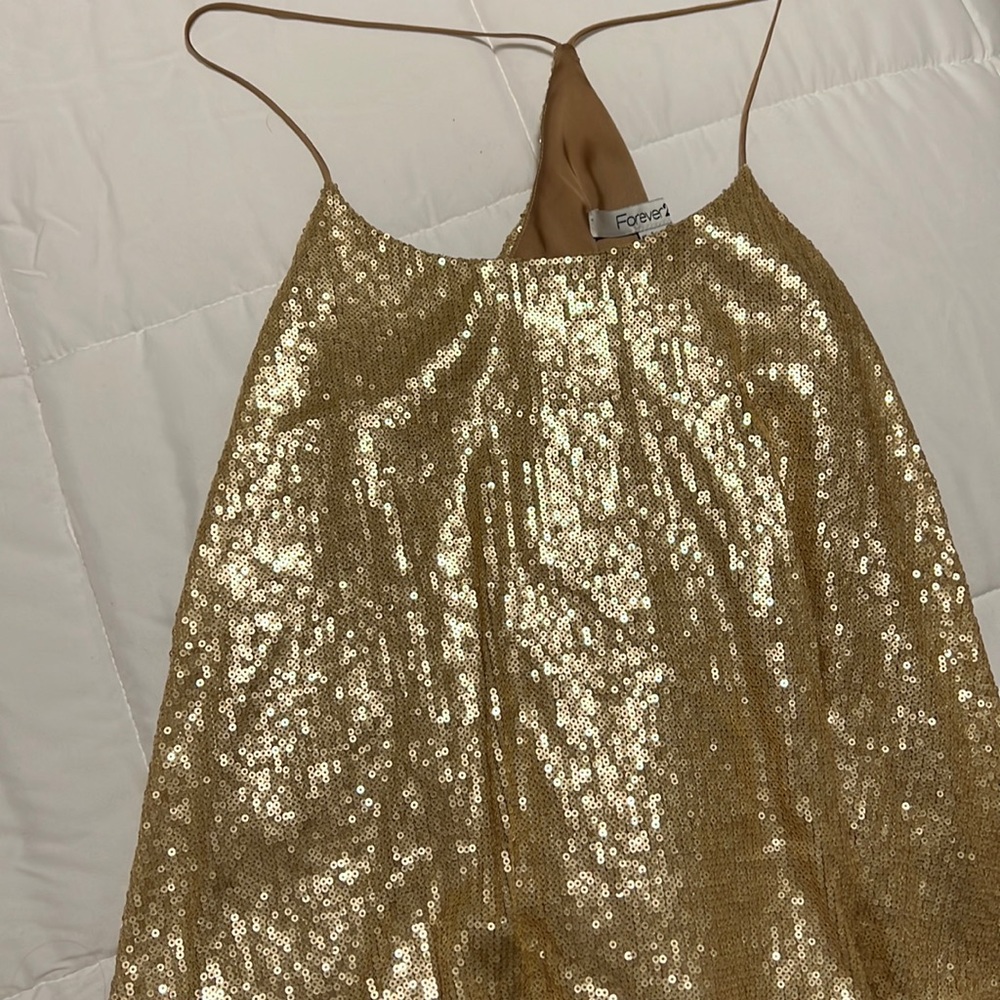Razor back sequin tank